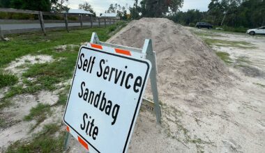 Self-serve sandbag location. (Spectrum Bay News 9/Julia Hazel)