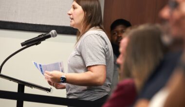 Broward School Board sticks with plan to close 10 schools