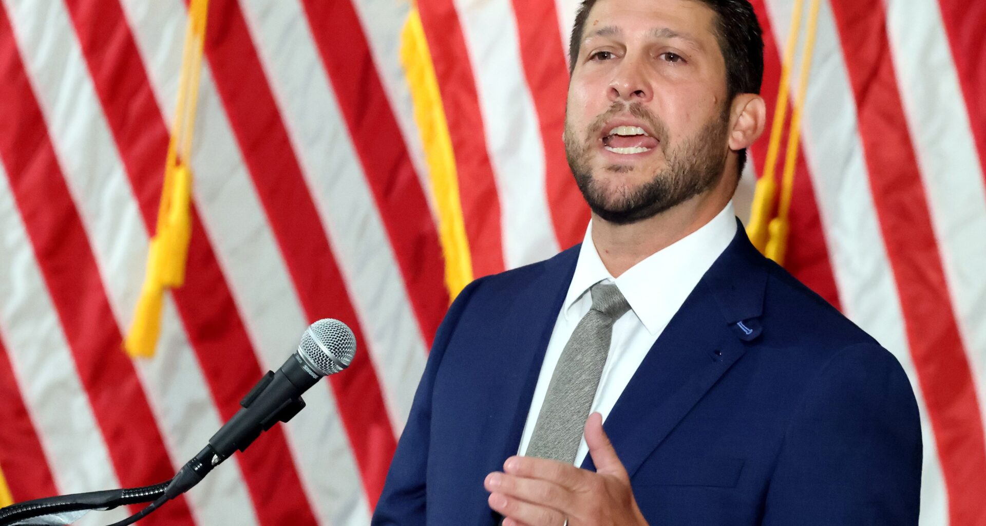 Attorney General says he'll investigate Broward schools tech contracts