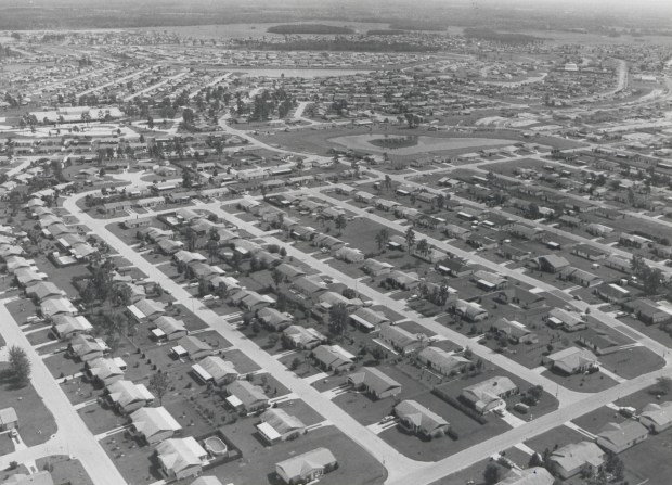A large section of Buenaventura Estate, shown in 1987, shows the size of this Osceola County community that reaches up into Orange County. (Orlando Sentinel file)