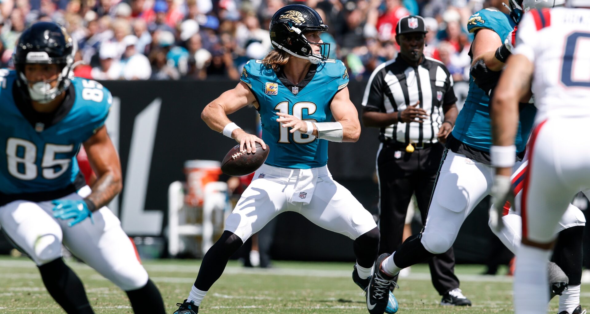 Jaguars visit Bengals in matchup of 2-1 teams