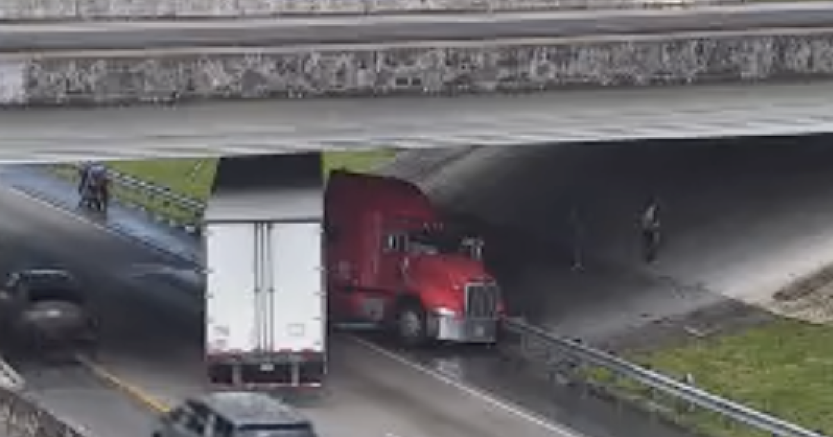 NB Turnpike in Martin Co. reopens after semi jackknifes