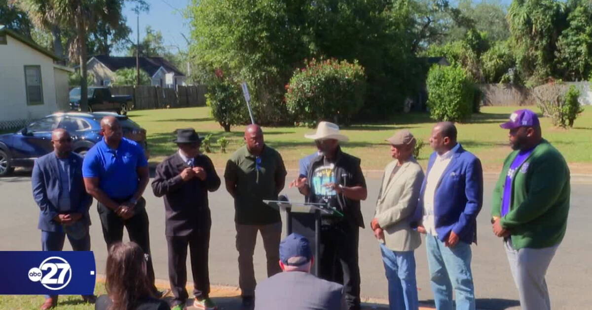 Tallahassee leaders, students call for action after mass shooting