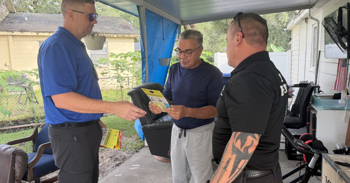 Tampa officials go door-to-door for spread dengue awareness