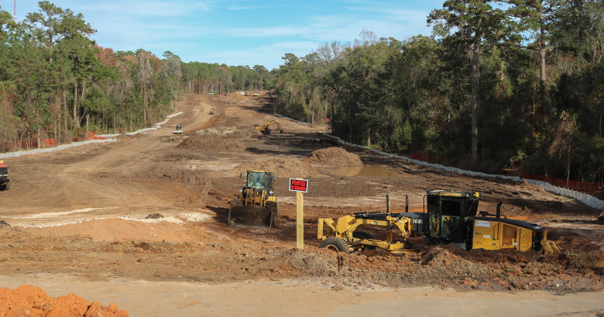Who is paying for Tallahassee's Welaunee development?