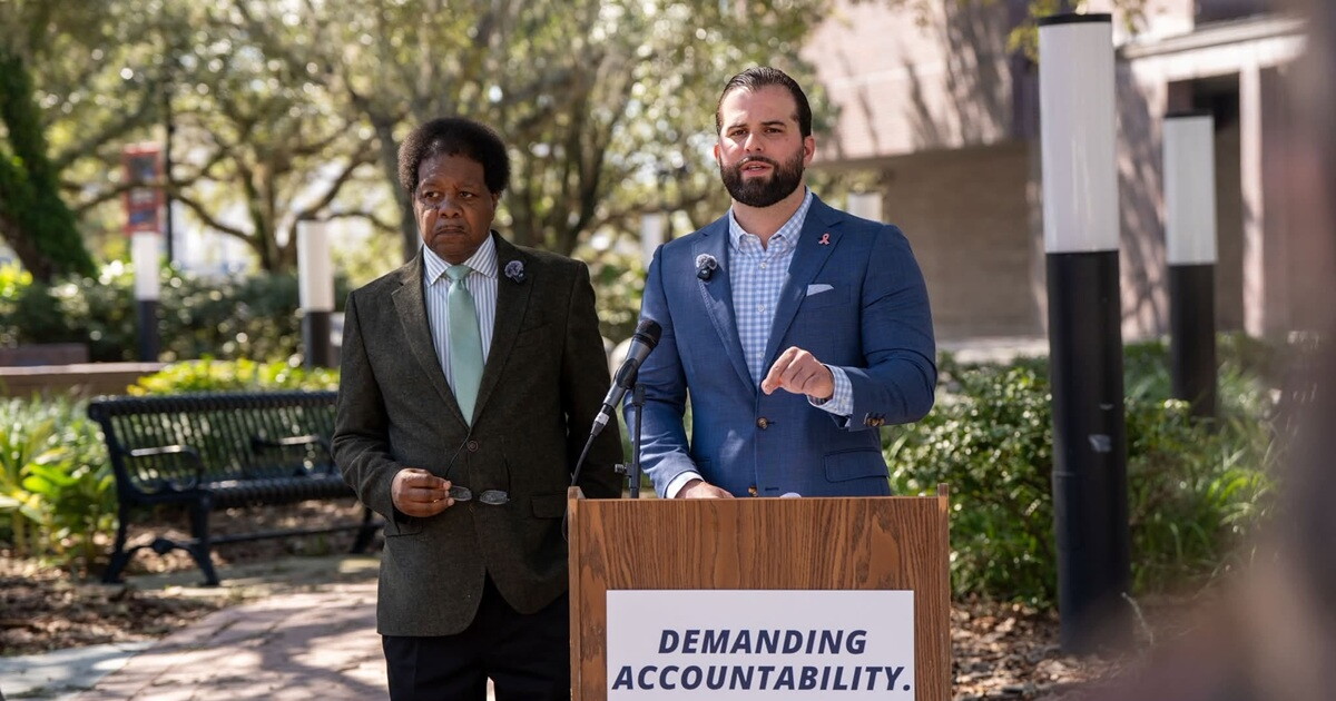 There's a twist in the battle between Tallahassee and Leon County over fire service