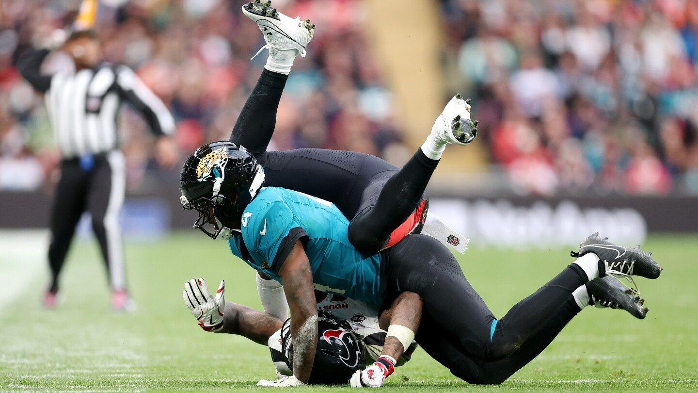 Texans kick last-second field goal to beat Jaguars in London
