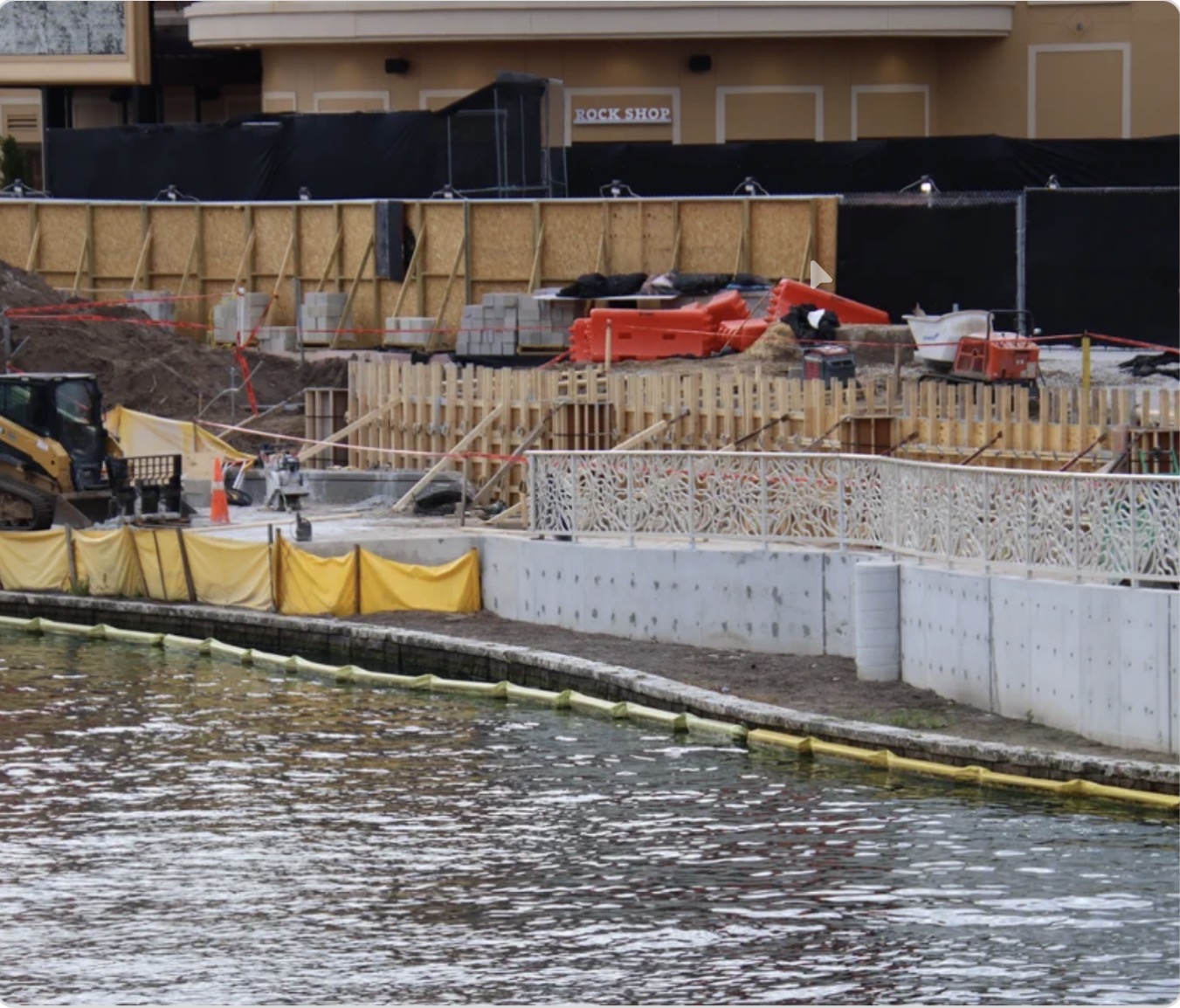 Waterfront Walkways Continue to Take Shape Along Fast & Furious: Hollywood Drift at Universal Orlando