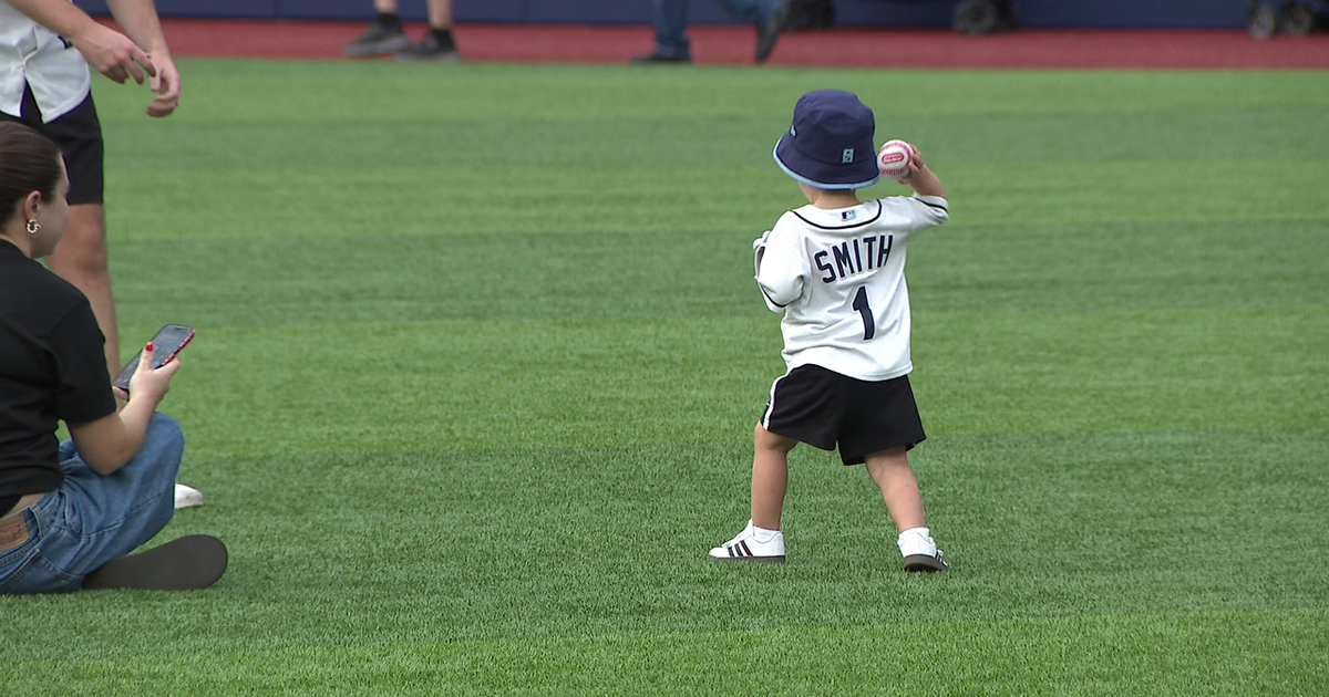 Rays fans celebrate ALCS Game 5 win at Tropicana Field watch party