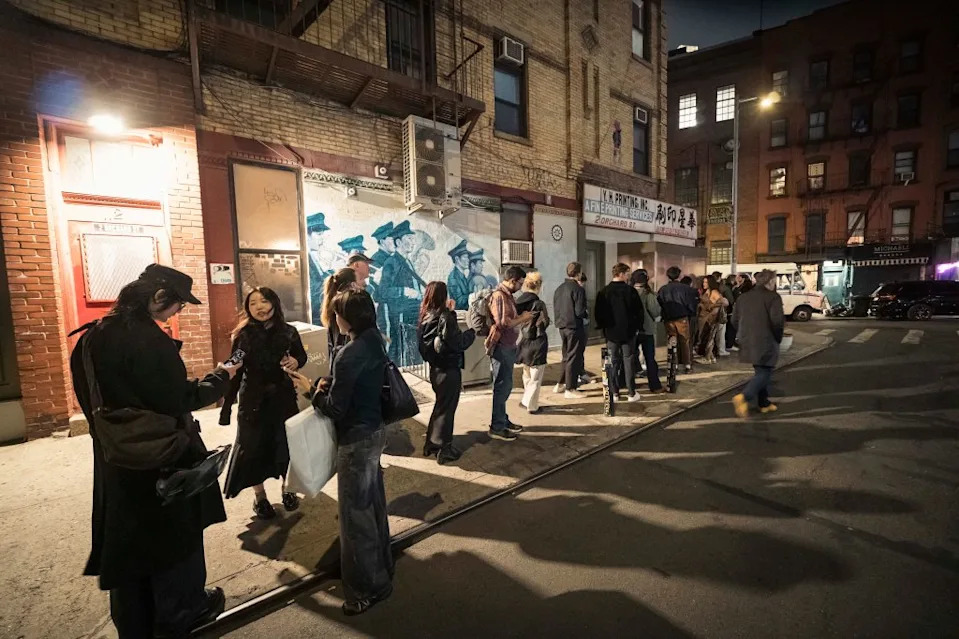 Experts say it’s not just about the food — New Yorkers are finding the time to wait on lines because of the perception of elevated status for having experienced a restaurant. Stefano Giovannini