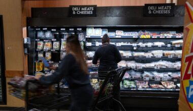 Where NYC’s mayoral candidates stand on city-run groceries