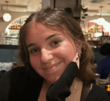 Avery Simon headshot