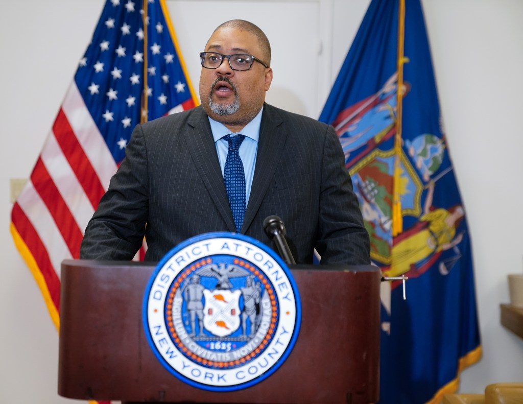 Manhattan needs a new DA, elect me over Alvin Bragg