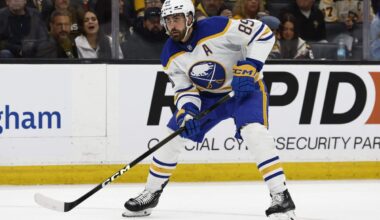 Alex Tuch won’t let contract talks distract from trying to turn Sabres around on the ice