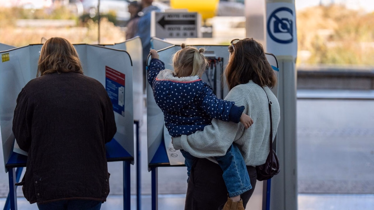 NYC voters hit polls early at faster rate than 2021, data shows