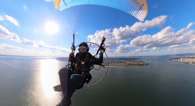 NYC's flying 'Fan Man' demands NYPD return his fan after he soars near Verrazzano Bridge