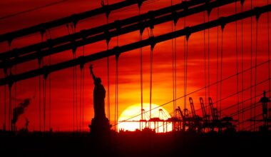 Seasonal affective disorder can be really rough in NYC: How to handle the 'winter blues'
