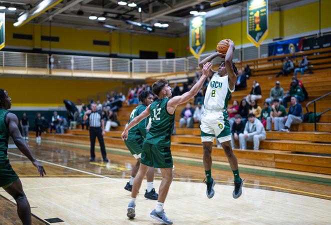 Men’s Basketball Uses Second-Half Surge to Top Brooklyn College, 67–52