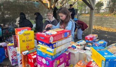 Staten Island students volunteer at Project Hospitality to help those in need