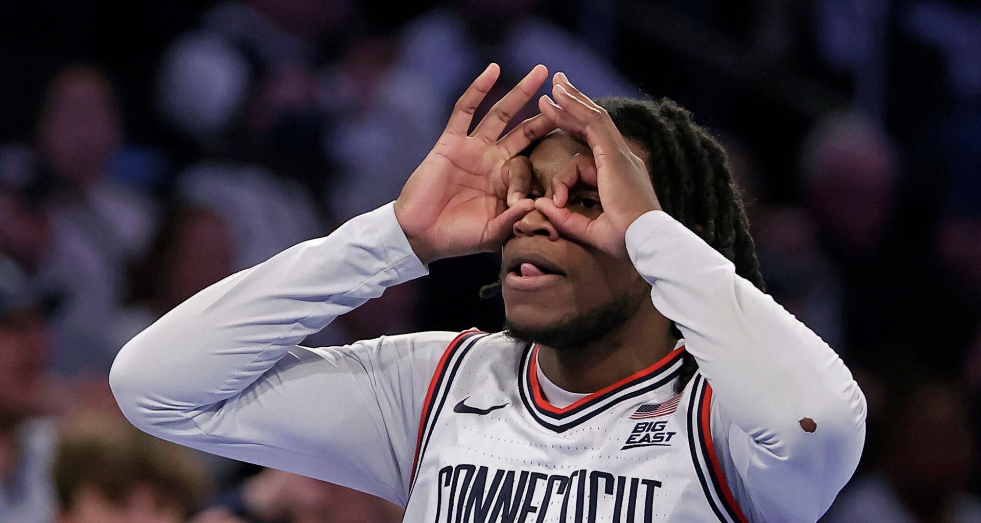 New Yorker Malachi Smith leads UConn over Illinois at MSG