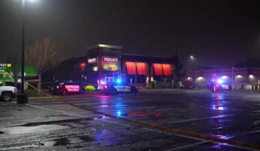 Police investigate after 1 injured in stabbing at TGI Fridays in Linden, New Jersey