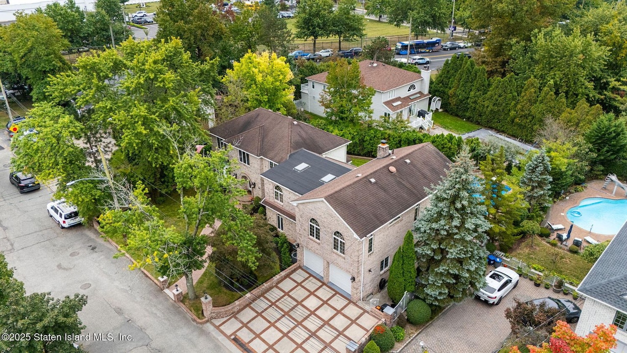 314 Bertram Avenue, Annadale