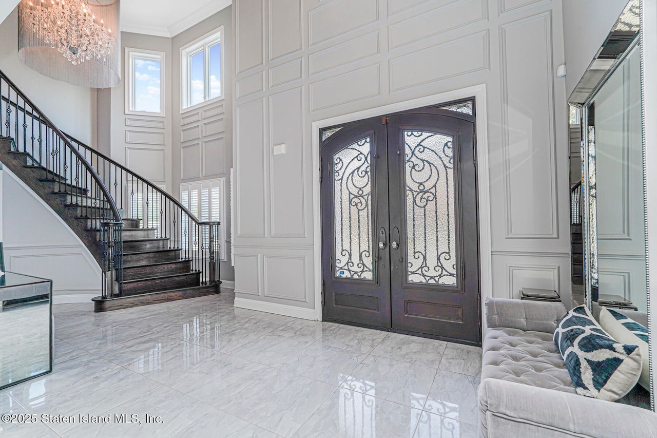 107 Hanover Avenue