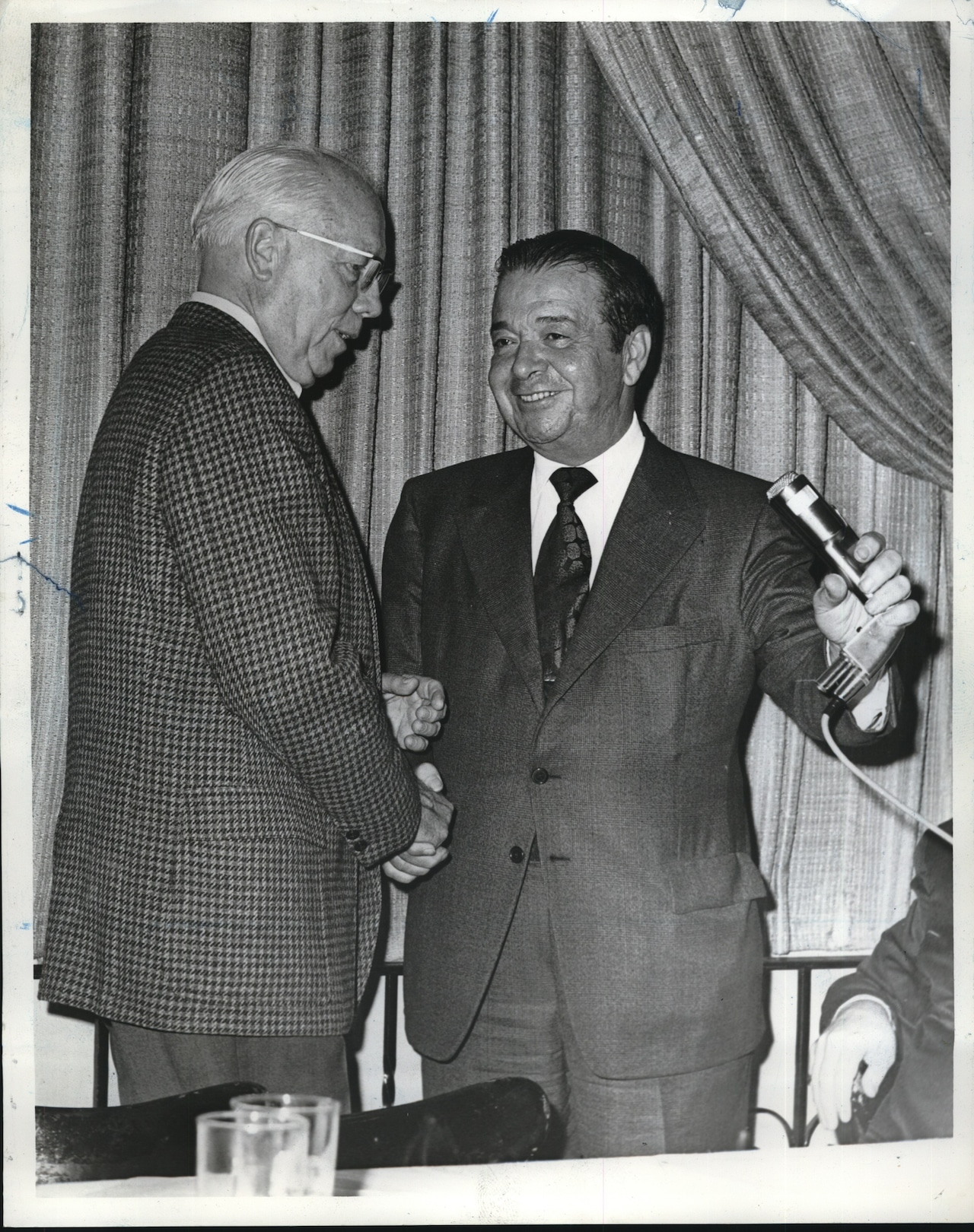 1971 Press Photo John M. Braisted, Dist. Atty., Thanks Supporters for Election