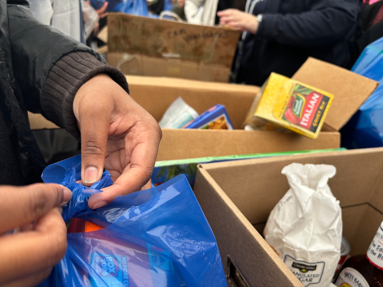 Food pantry Thanksgiving