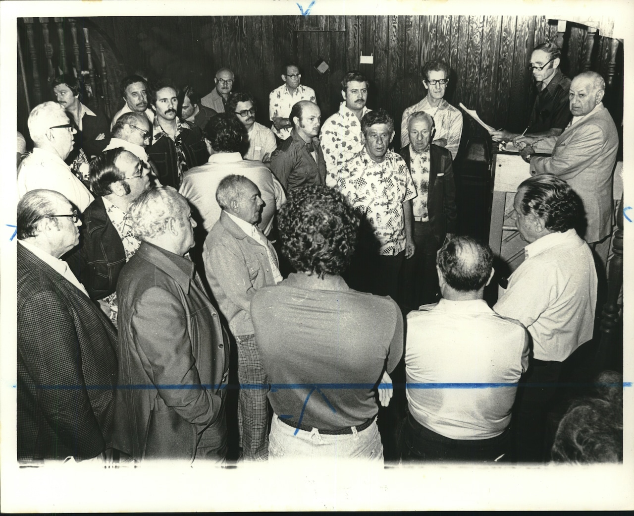 1976 Press Photo Group meeting at Tavern on the Green