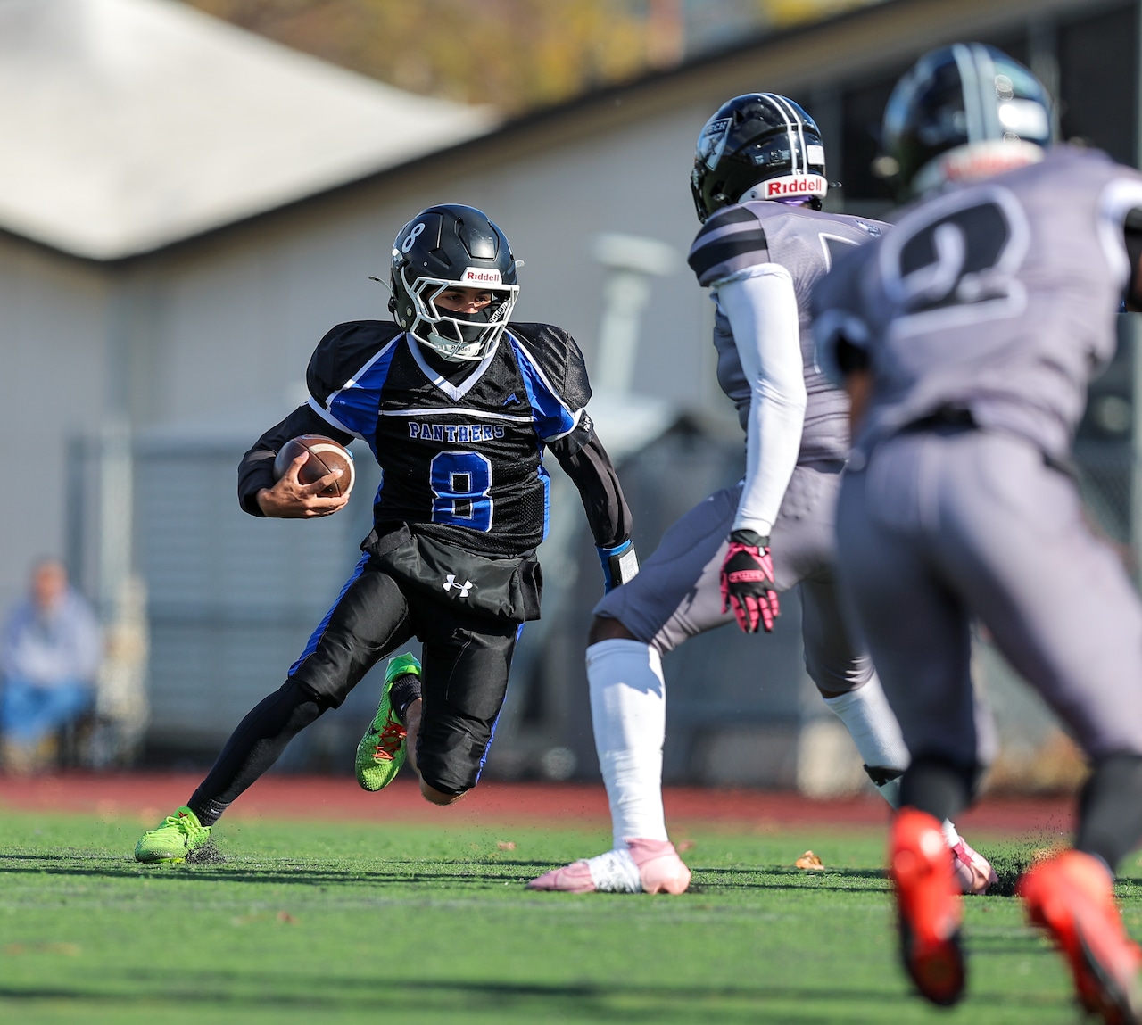 Petrides QB David Lee