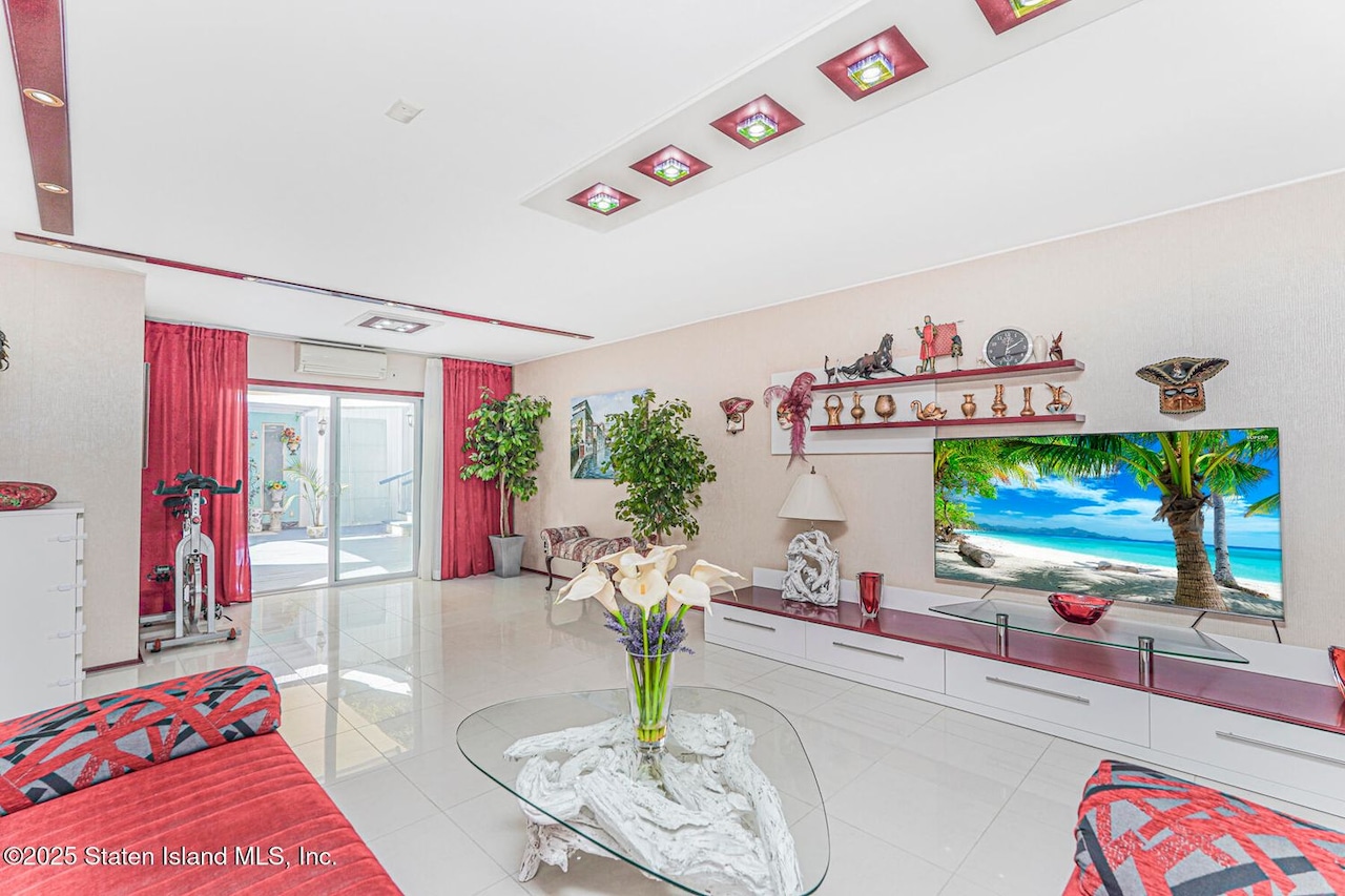 75 Longview Road