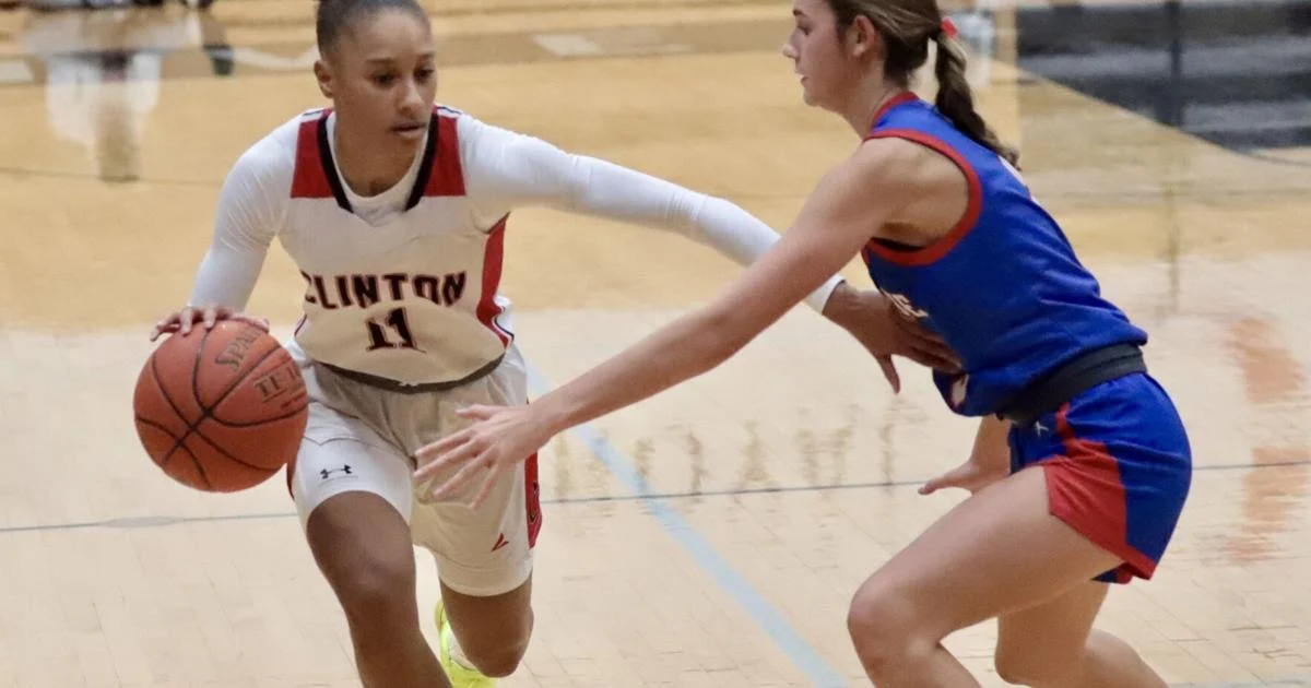 Guy scores 36 as Queens' defensive pressure leads to 69-28 win over Camanche | High School Sports