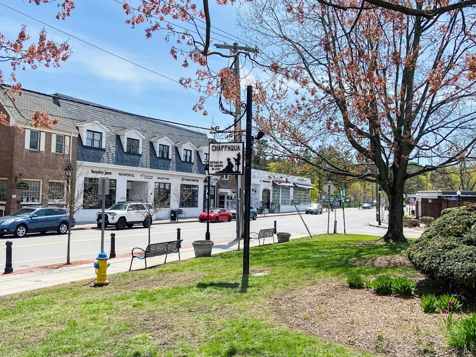The median household income in Chappaqua an impressive $220,139, while the median value of a home is $740,300, per GOBankingRates. Marianne Campolongo – stock.adobe.com