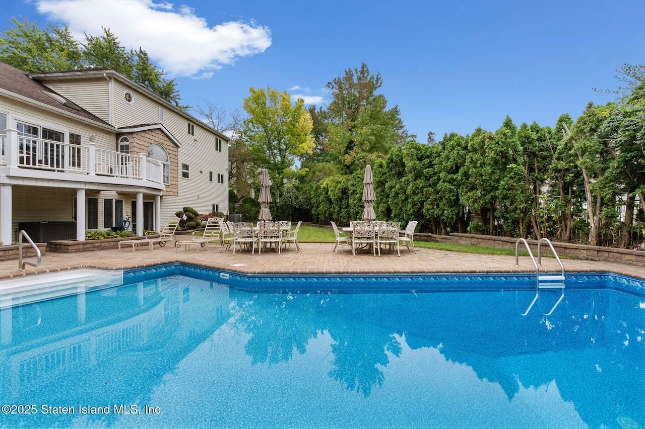 314 Bertram Avenue, Annadale