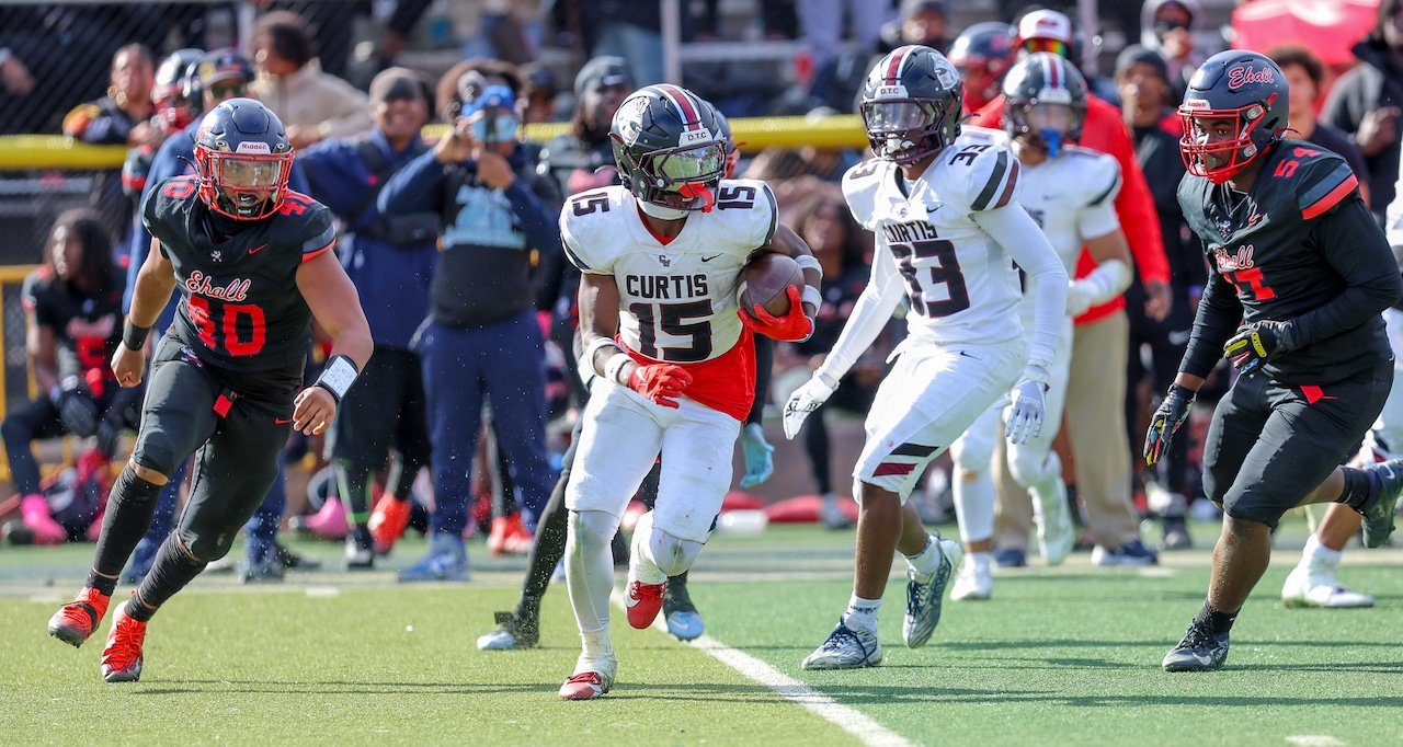 Staten Island HS football: Curtis, Tots set for tough PSAL 4A semifinals; Petrides in 1A semi