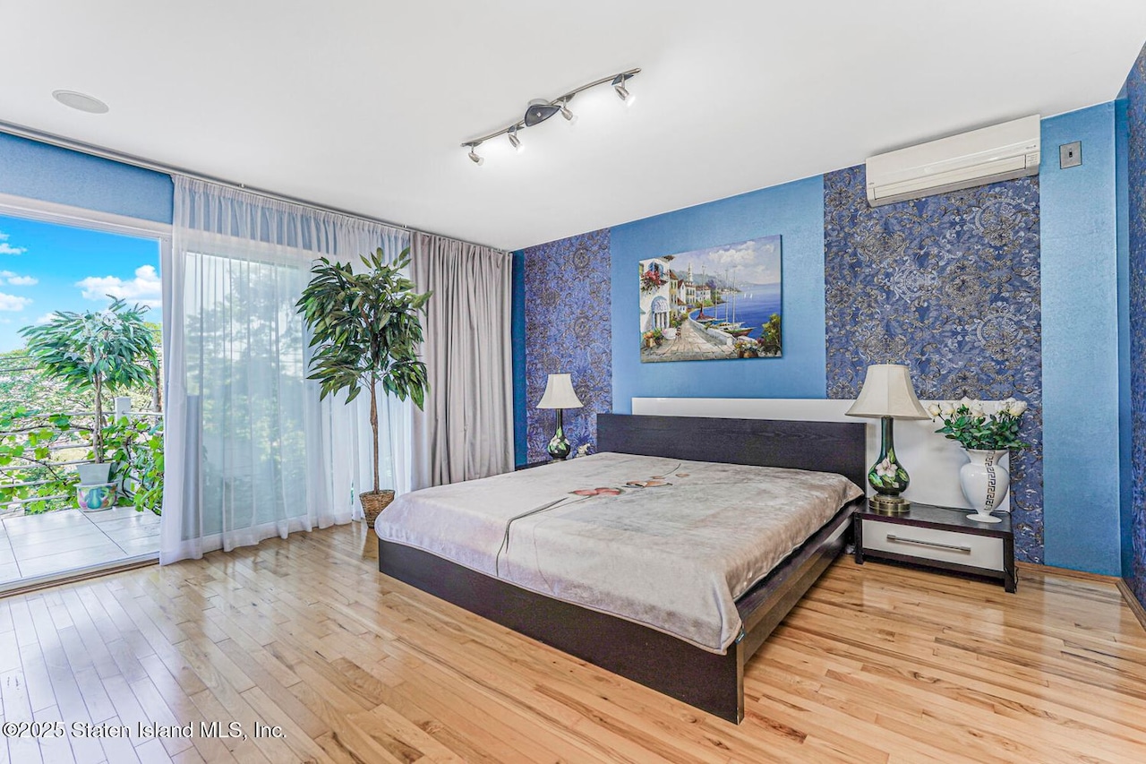 75 Longview Road