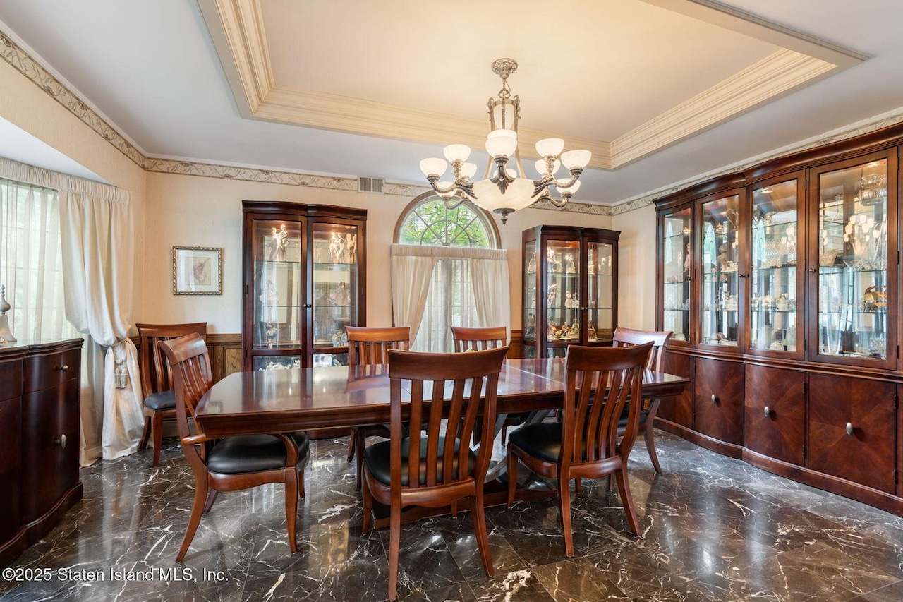 314 Bertram Avenue, Annadale