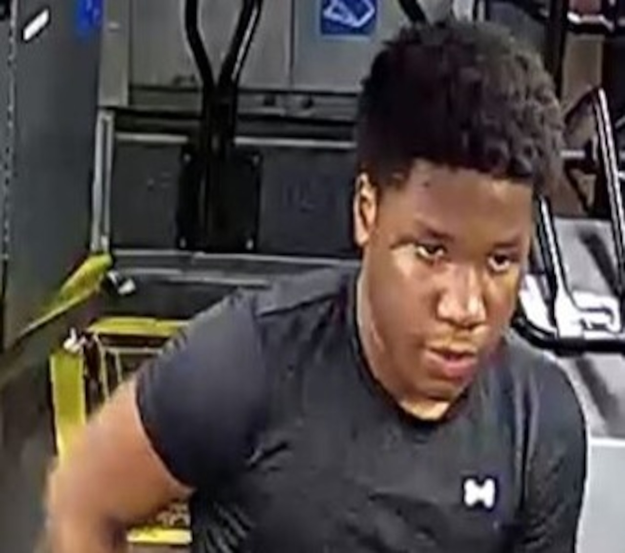 NYPD: 5 sought for questioning in connection to robbery on Nov. 2, 2025