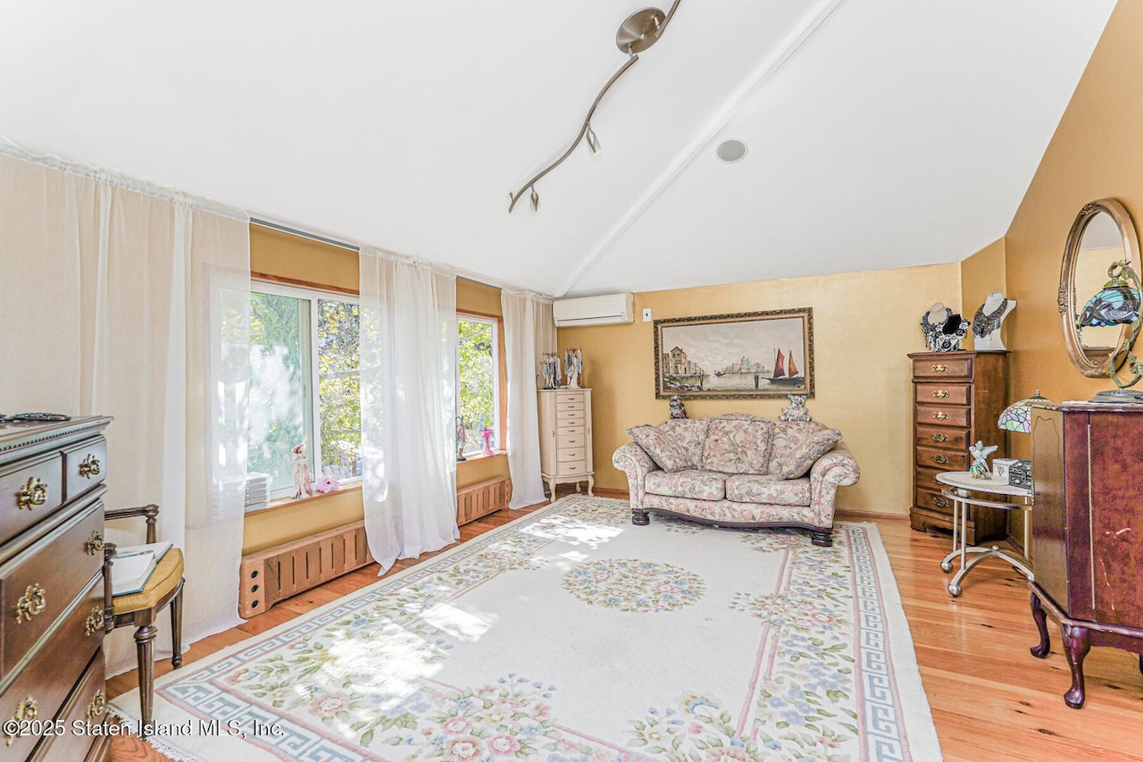 75 Longview Road
