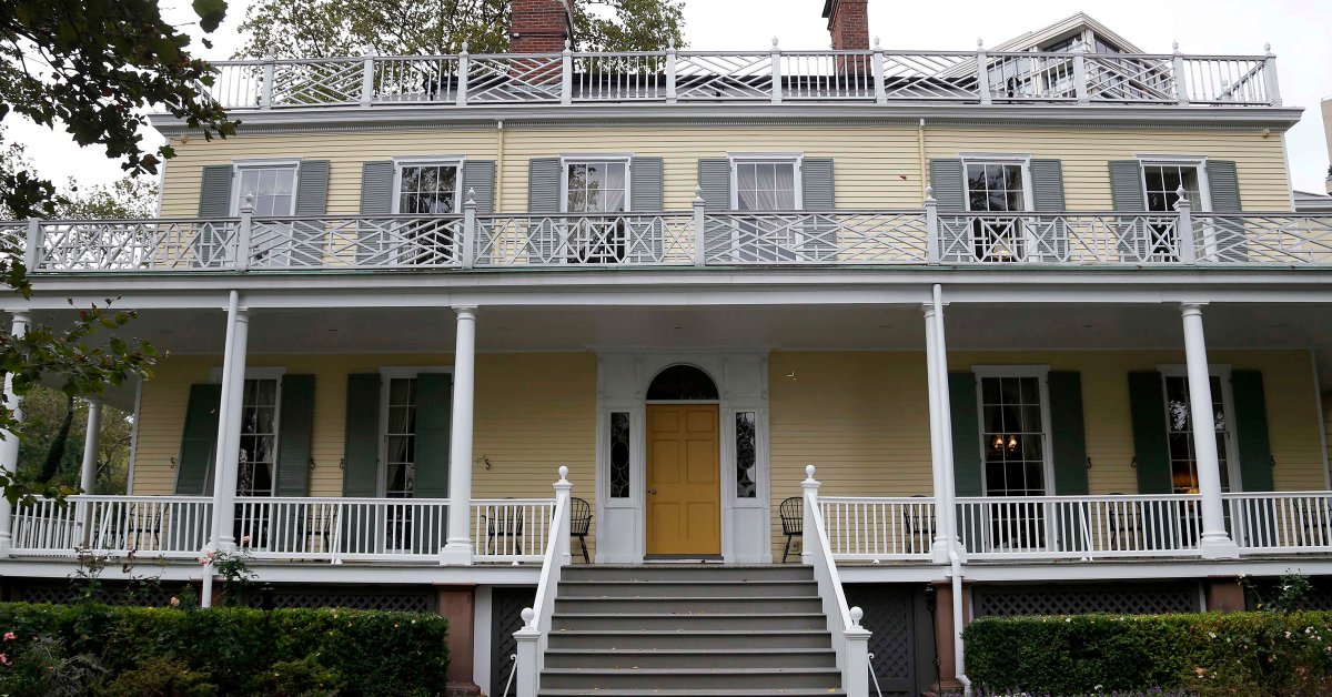 From a Queens Apartment to Gracie Mansion: A Look at Zohran Mamdani's New Home