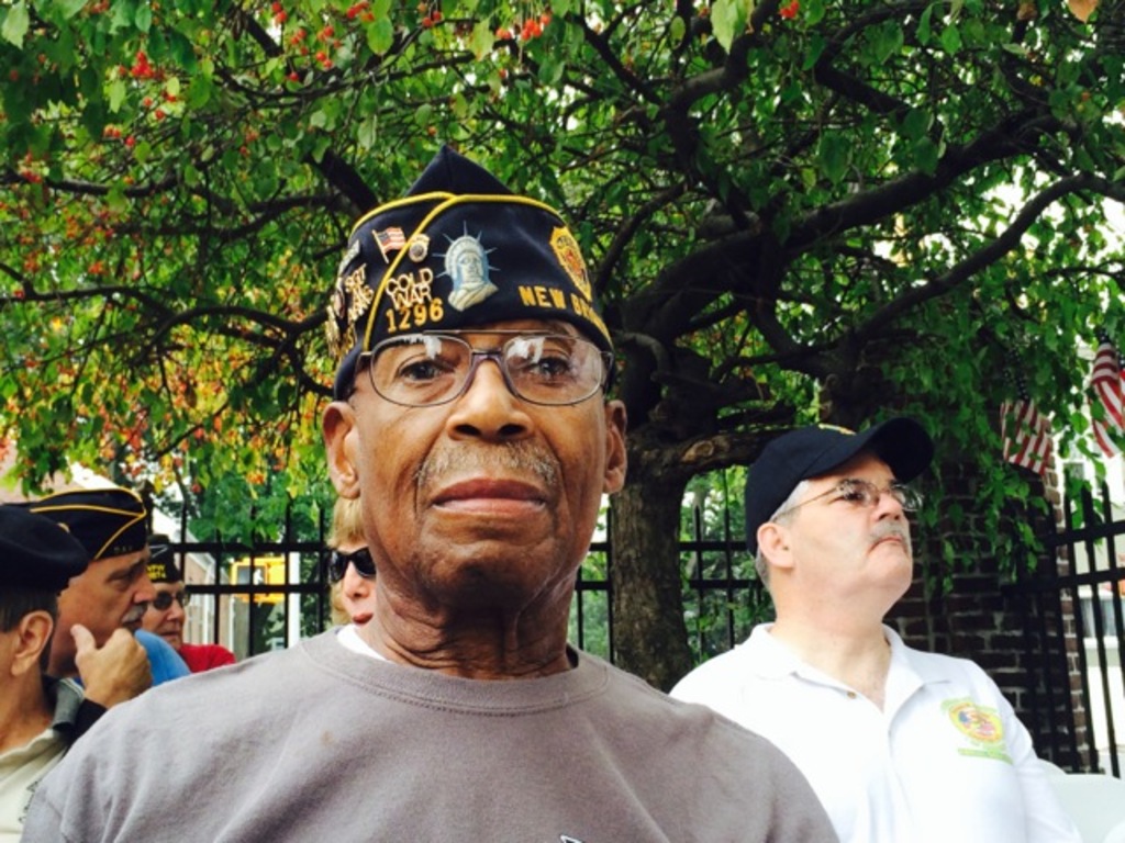 “I come to honor all vets living and dead, from all branches (of the armed forces),“ said James A. Smith of Stapleton, who served in the U.S. Navy from 1952 to 1956. (Staten Island Advance/Virginia N. Sherry) Staff-Shot