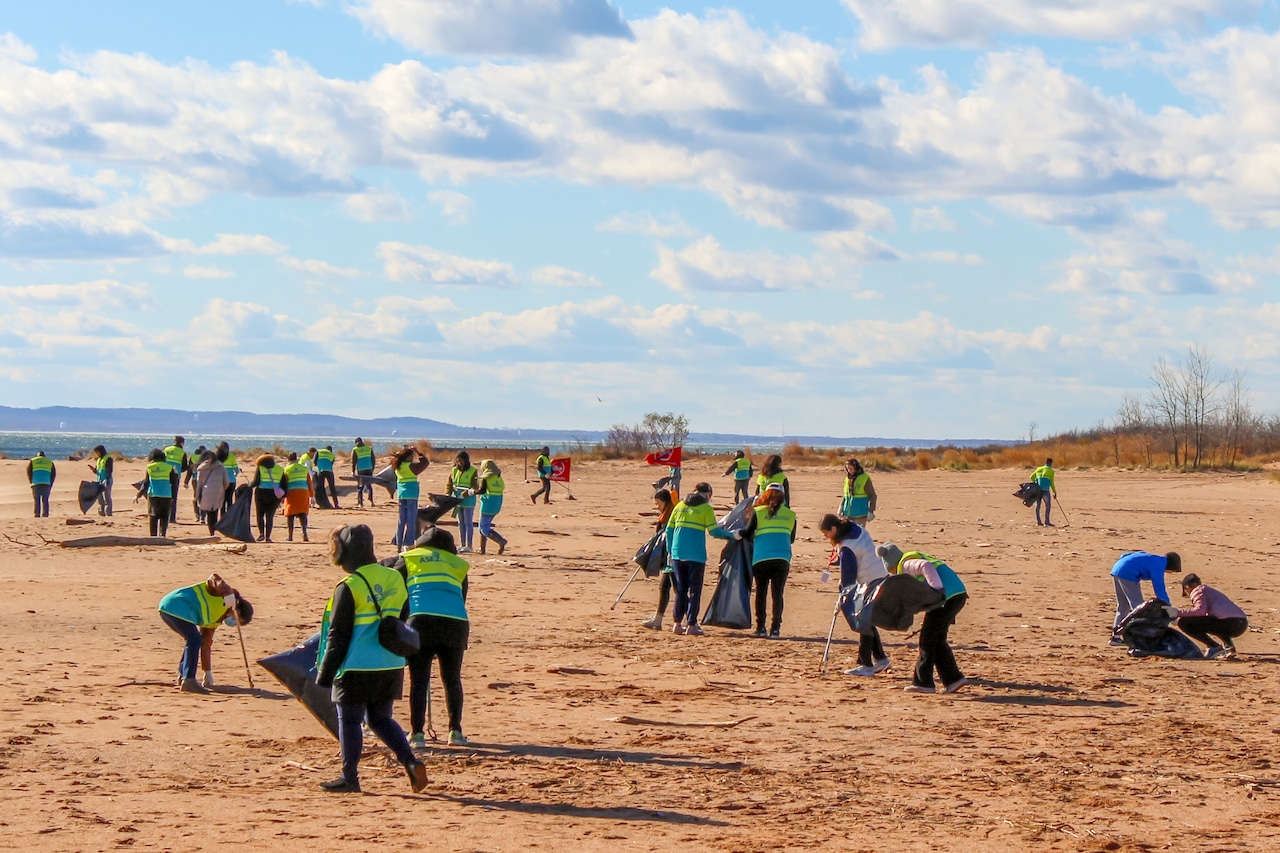 Beach cleanup removes 1,125 pounds of waste from Staten Island shoreline