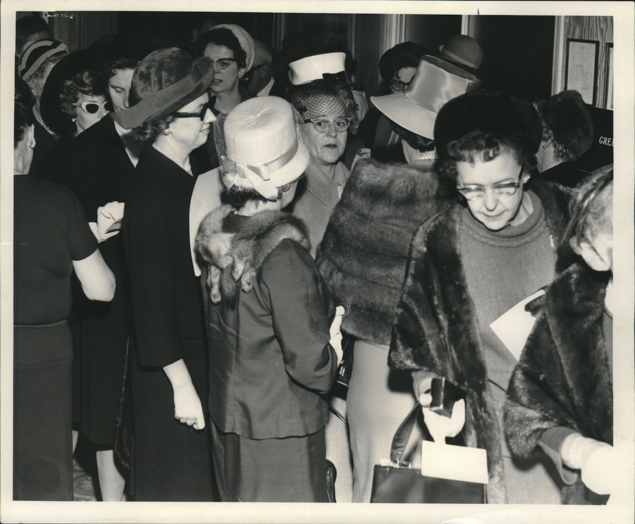 1966 Press Photo Ladies gather at Tavern on Green for Women of Achievement lunch