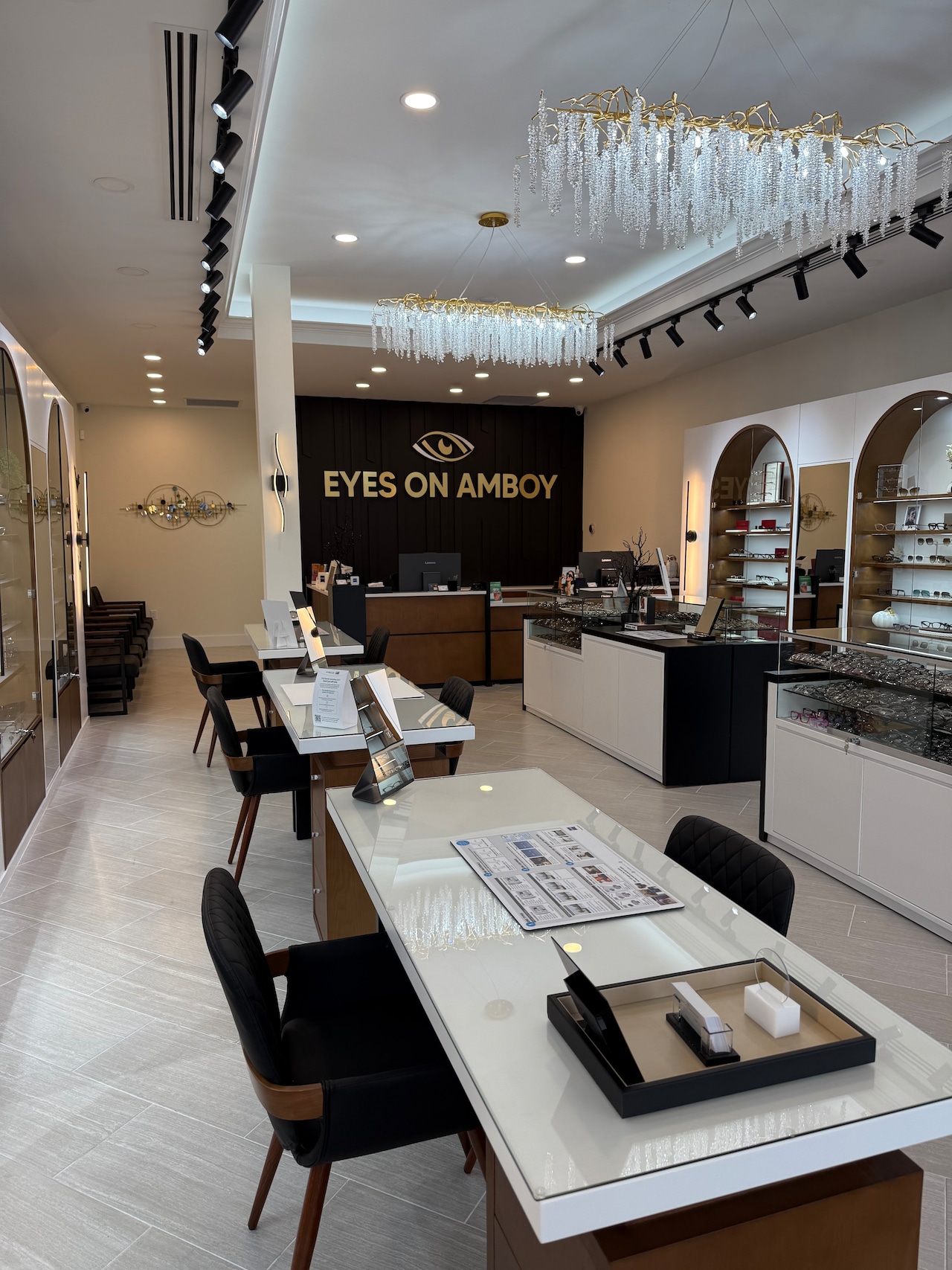 Husband-wife optometrists launch boutique eye care practice in Staten Island