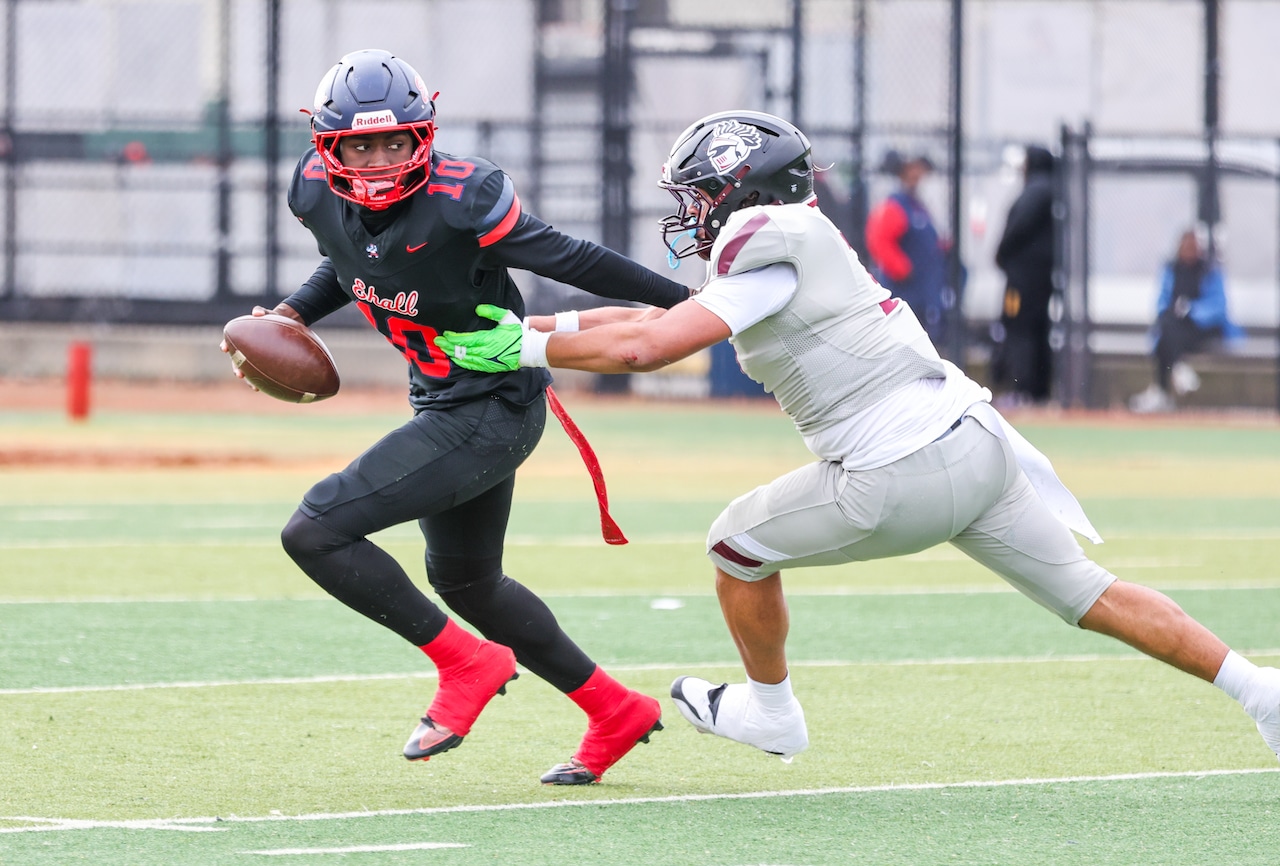 Staten Island HS football: Erasmus ousts Curtis in PSAL 4A semis