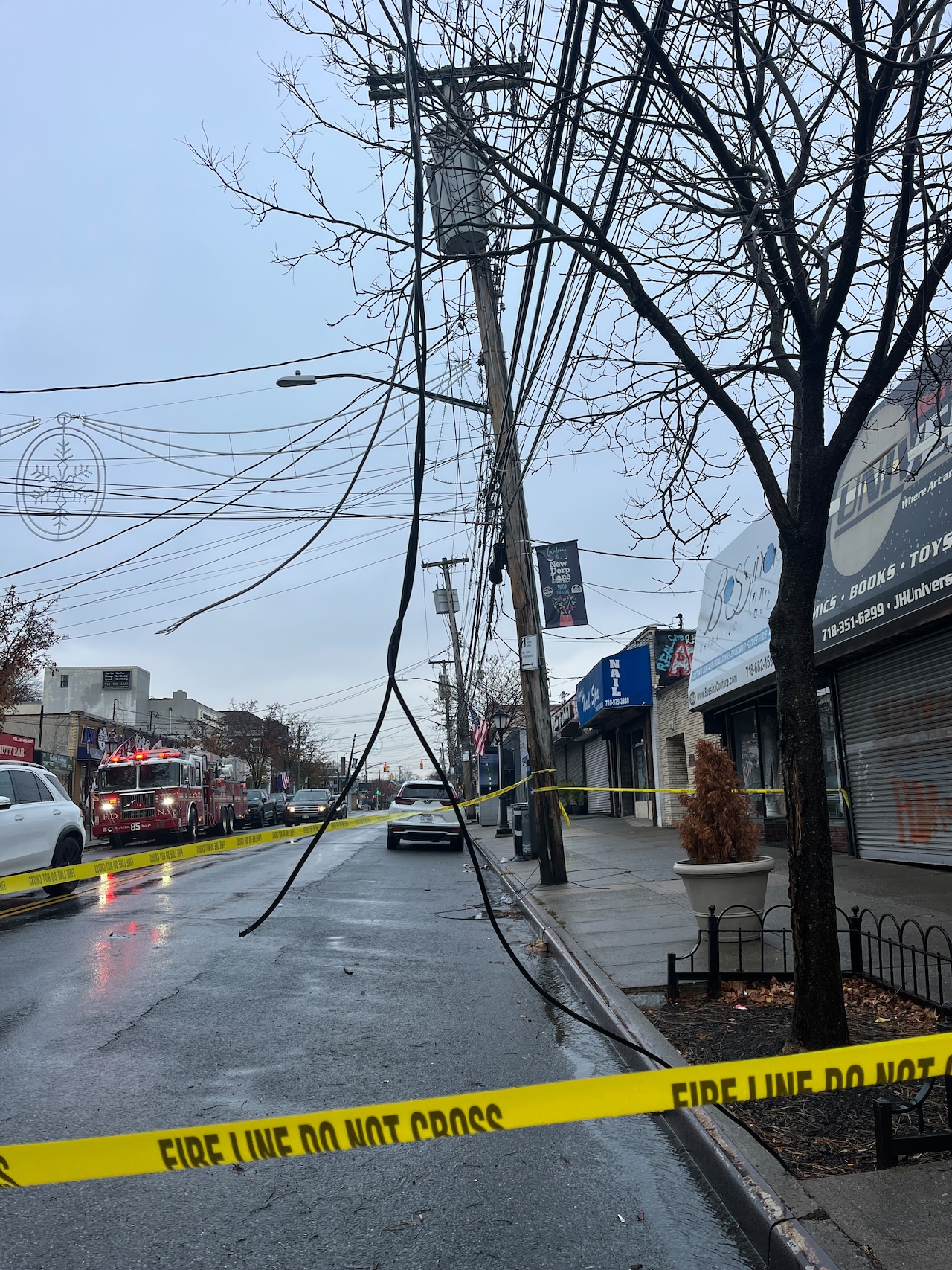 Wires down in New Dorp on Wednesday