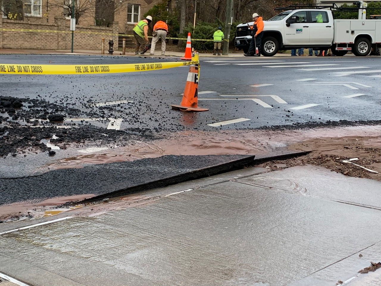 Flooding on Hylan Boulevard on Nov. 21, 2025
