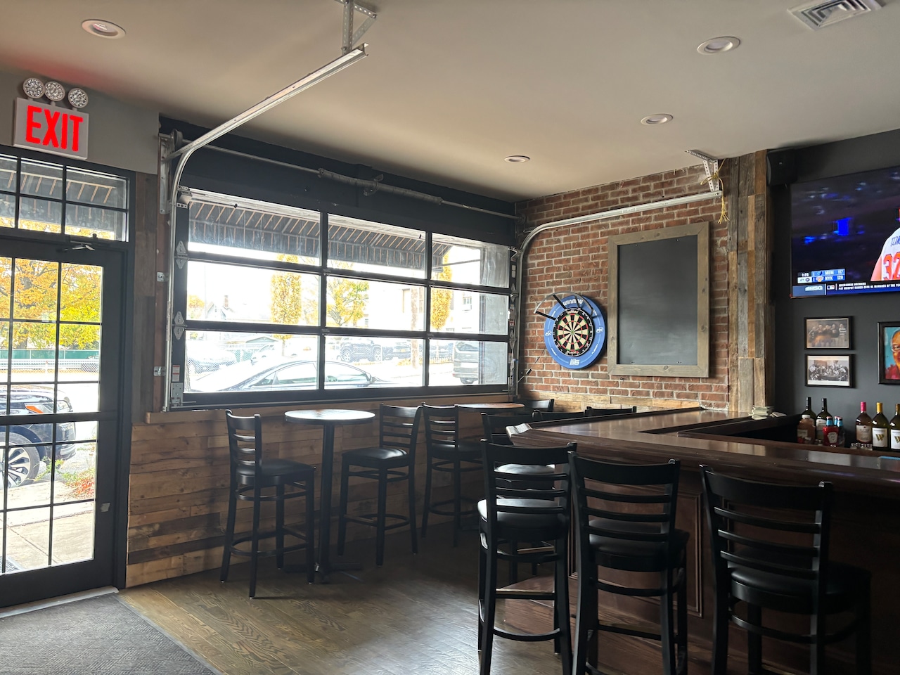 Randall Manor Tavern New