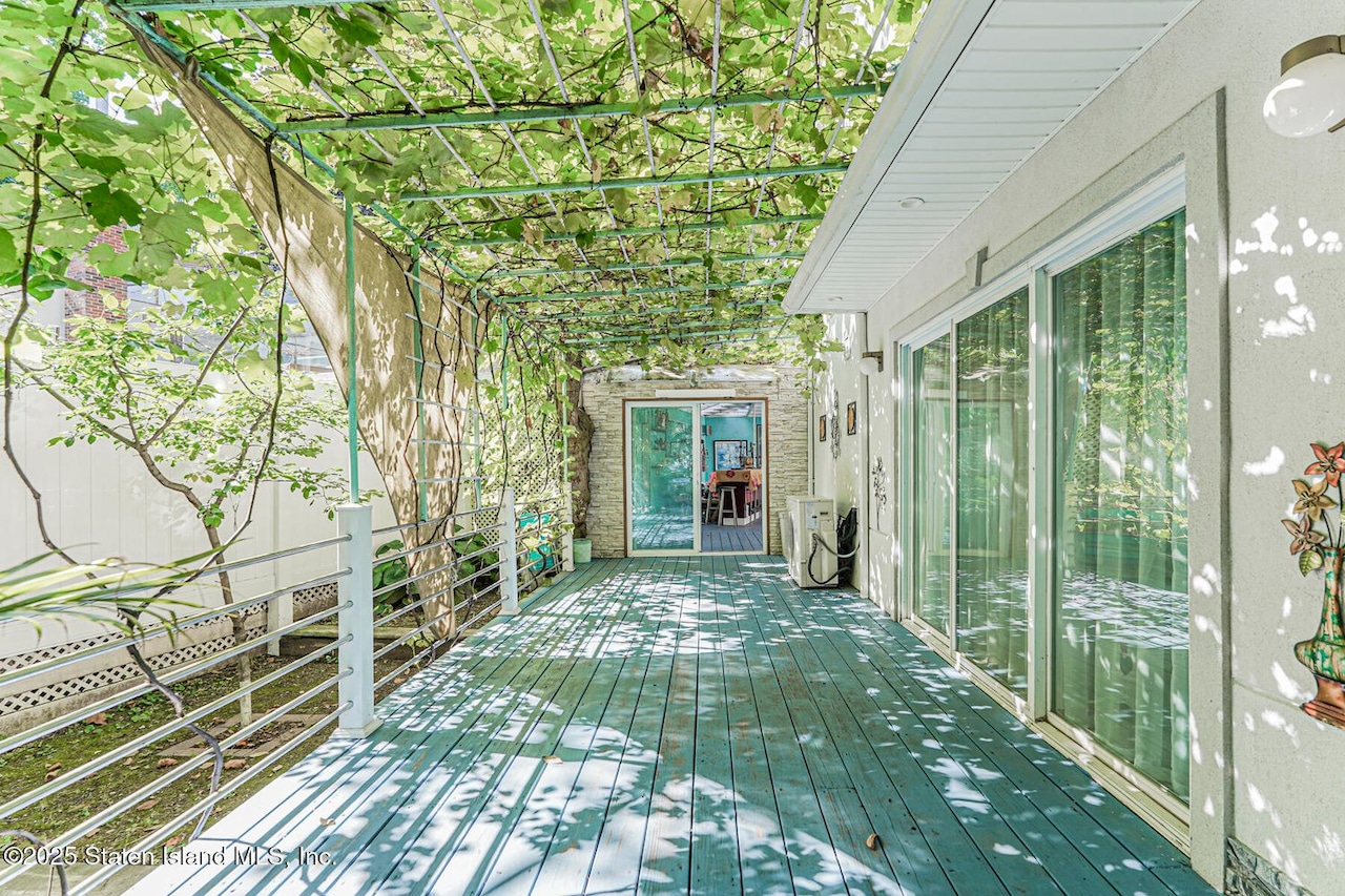 75 Longview Road